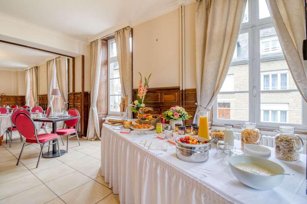 Brit Hotel Le Cygne Saint-Hilaire-du-Harcouët Ristorante foto